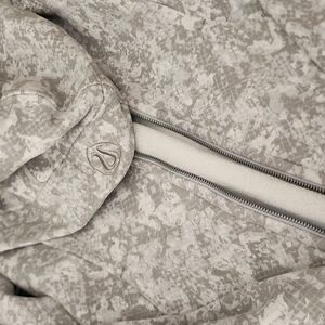 Lululemon SCUBA Gray Patterned Jacket